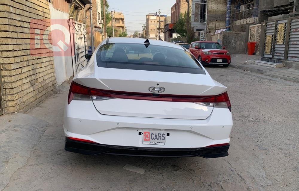 هیوندای ئەلەنترا